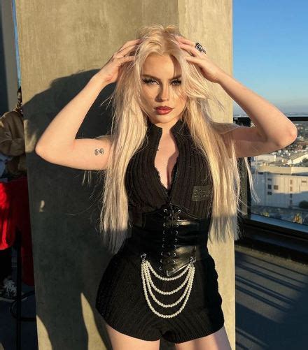 Chloe Taylor (TikTok Star) Wiki, Biography, Age, Boyfriend, .